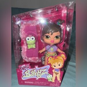 Bratz Babyz Yasmin Collectible Fashion
Doll with Real Fashions and Pet